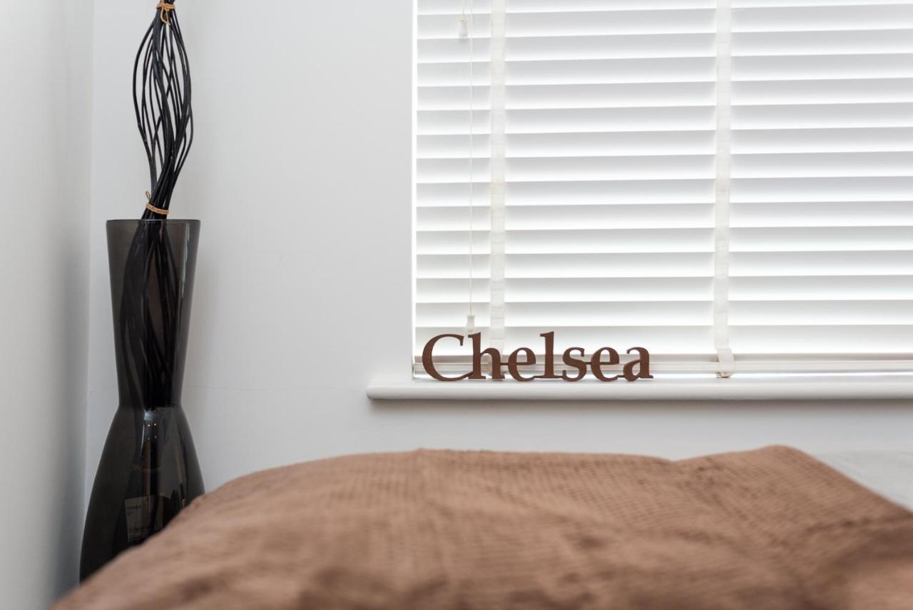 London'S Modern Nuance Apartment - Battersea Экстерьер фото