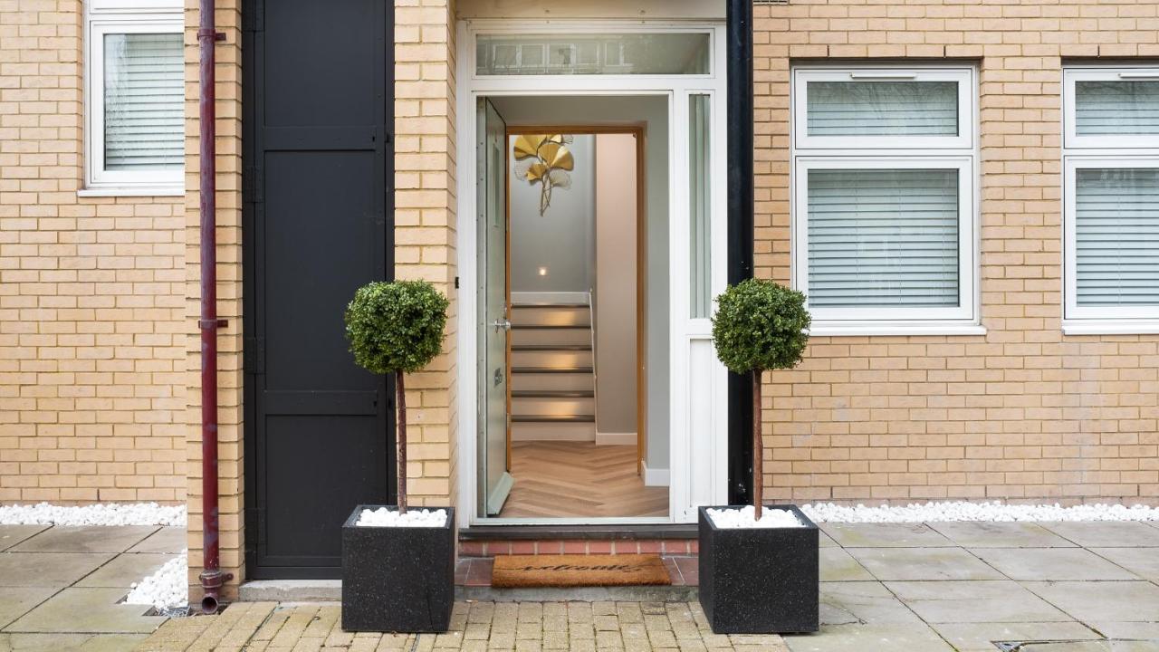 London'S Modern Nuance Apartment - Battersea Экстерьер фото